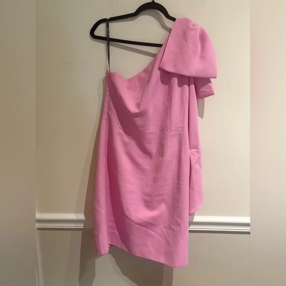 Wicked x Zac Posen Bow One-Shoulder Minidress in Blossom Pink Size 12 - Picture 6 of 14